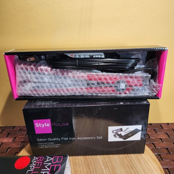 NIB Style House Pro Negative Ion Hair Styling Flat Iron red 1.25\